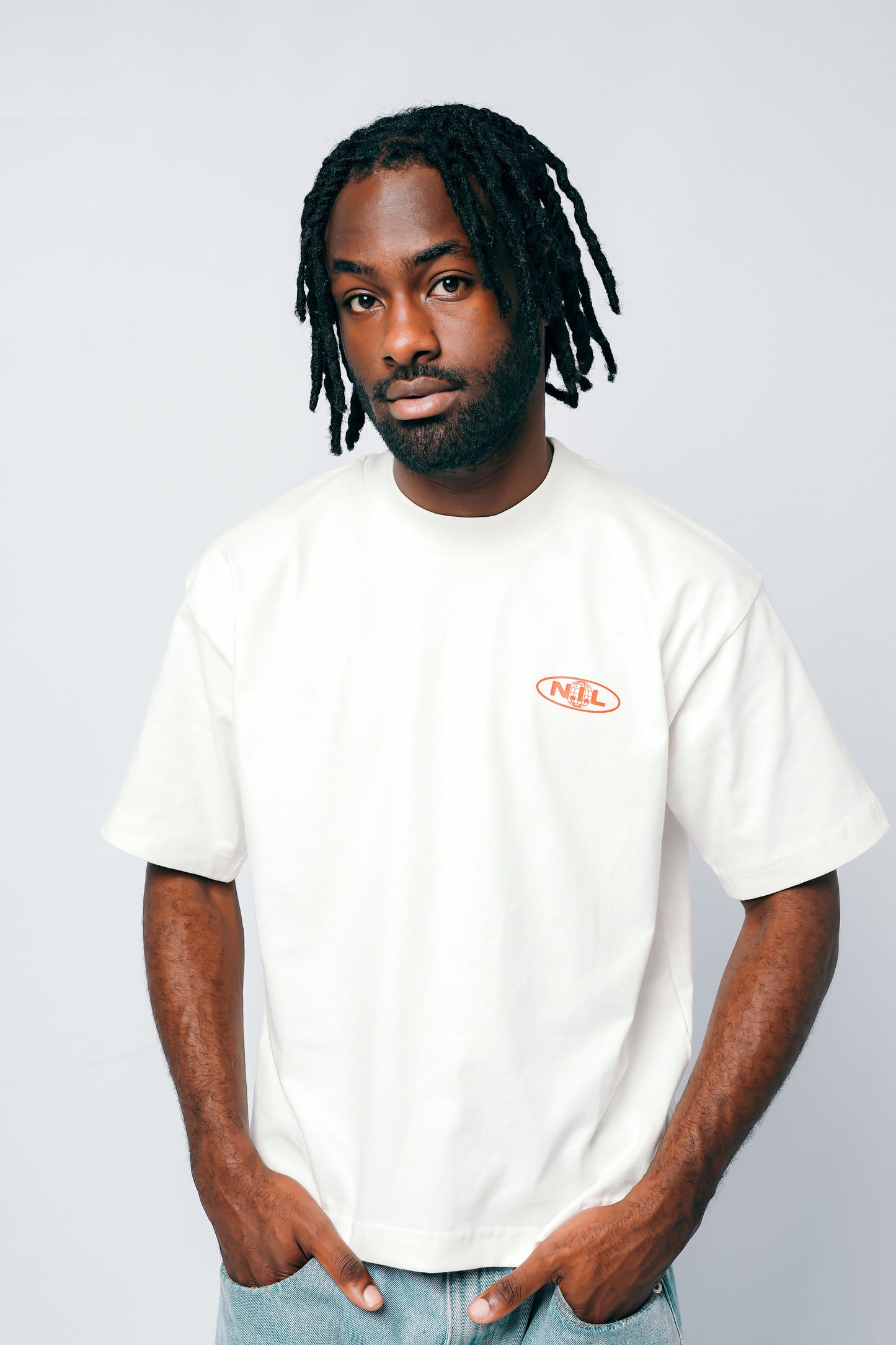 NIL WORLDWIDE GRAPHIC TEE